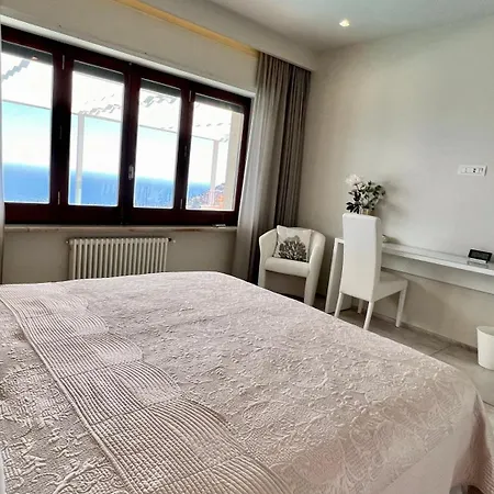 Mediterranea, Taormina, Private Pool & Sea View Villa *