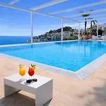 Villa Mediterranean Seasons, Mediterranea Taormina, Private Pool & Sea View *