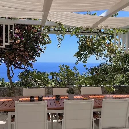 Villa Mediterranean Seasons, Mediterranea Taormina, Private Pool & Sea View *