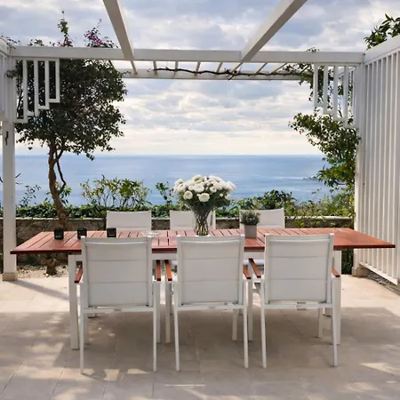 Villa Mediterranean Seasons, Mediterranea Taormina, Private Pool & Sea View *